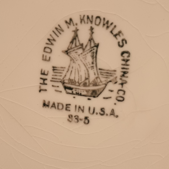 2 Vtg Soup Bowls The Edwin M. Knowles China Co. + FREE GIFT - Picture 6 of 9